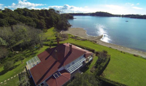 Oakura Bay Villa - Stay Waiheke